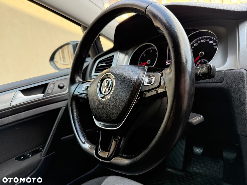 Volkswagen Golf 1.6 TDI BlueMotion Trendline - 16