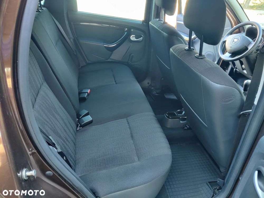 Dacia Duster 1.6 16V 105 4x2 Celebration - 23