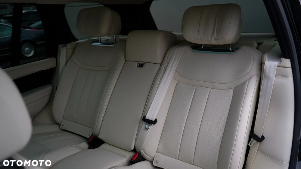 Land Rover Range Rover 4.4 V8 P535 LWB Autobiography - 24