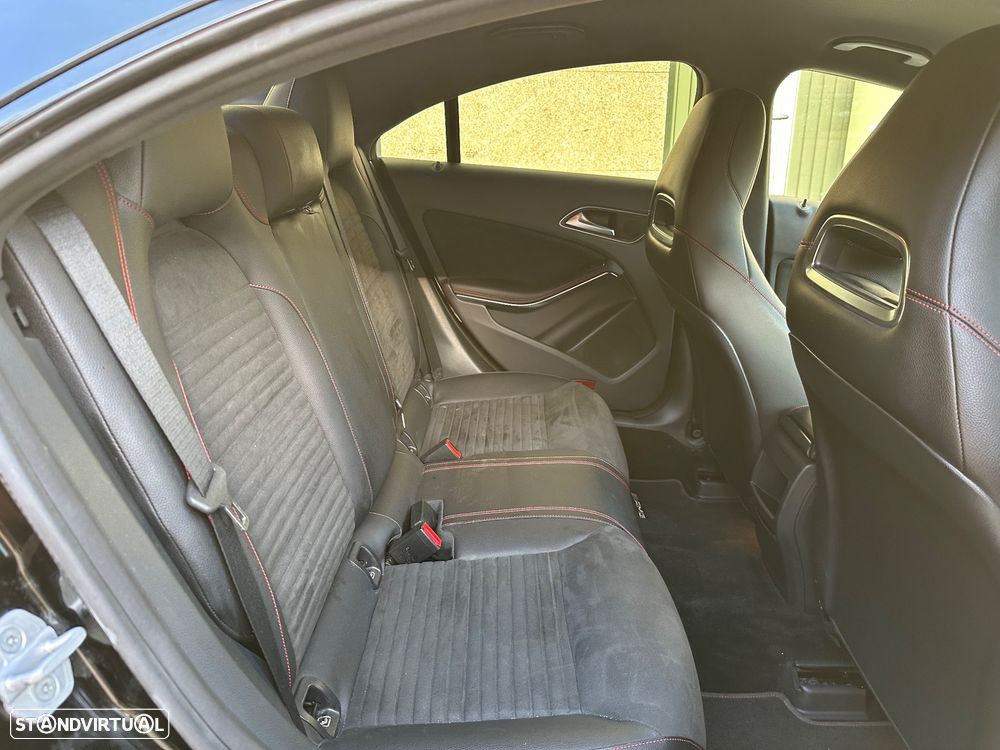 Mercedes-Benz CLA 180 d AMG Line - 15