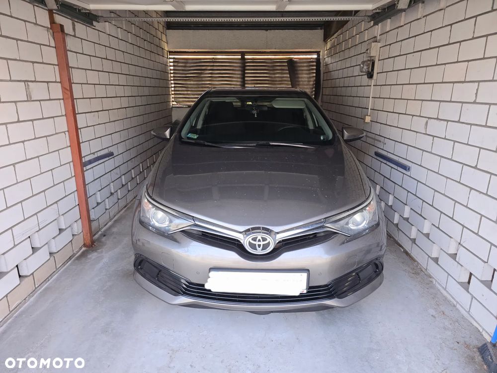 Toyota Auris 1.6 Active - 12