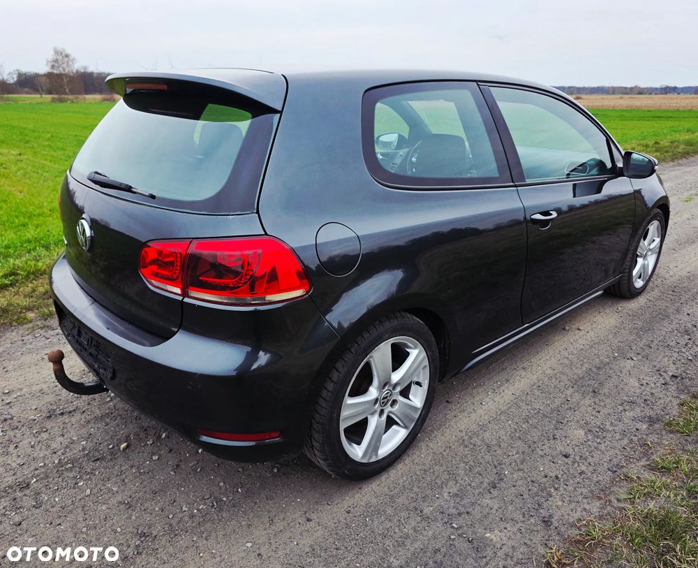 Volkswagen Golf - 11