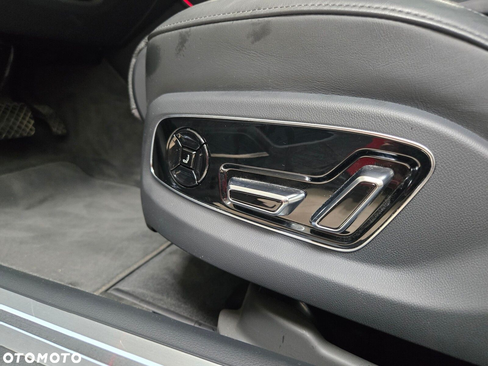 Audi A8 - 21