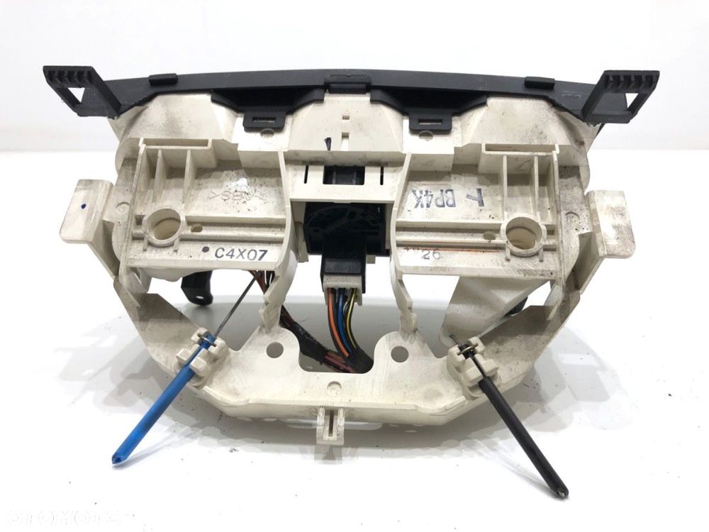 PANEL STEROWANIA NAWIEWU  MAZDA 3 sedan (BK) 1999 - 2009 1.6 (BK12) 77 kW [105 KM] benzyna 2004 - - 3