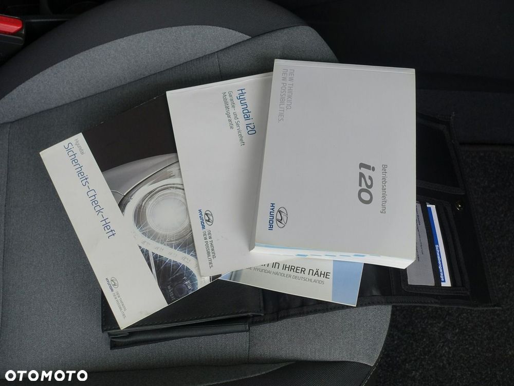 Hyundai i20 - 24