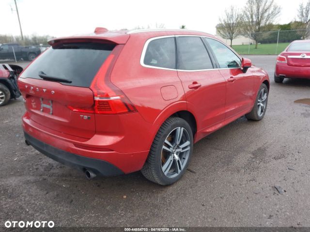 Volvo XC 60 T5 AWD Geartronic Momentum - 8