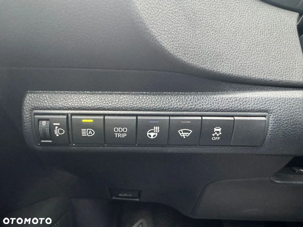 Suzuki Swace 1.8 Hybrid Elegance CVT - 10