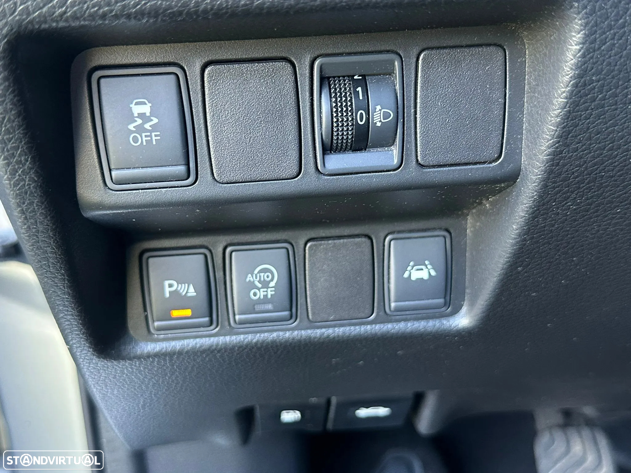 Nissan Qashqai 1.5 dCi N-Connecta - 9