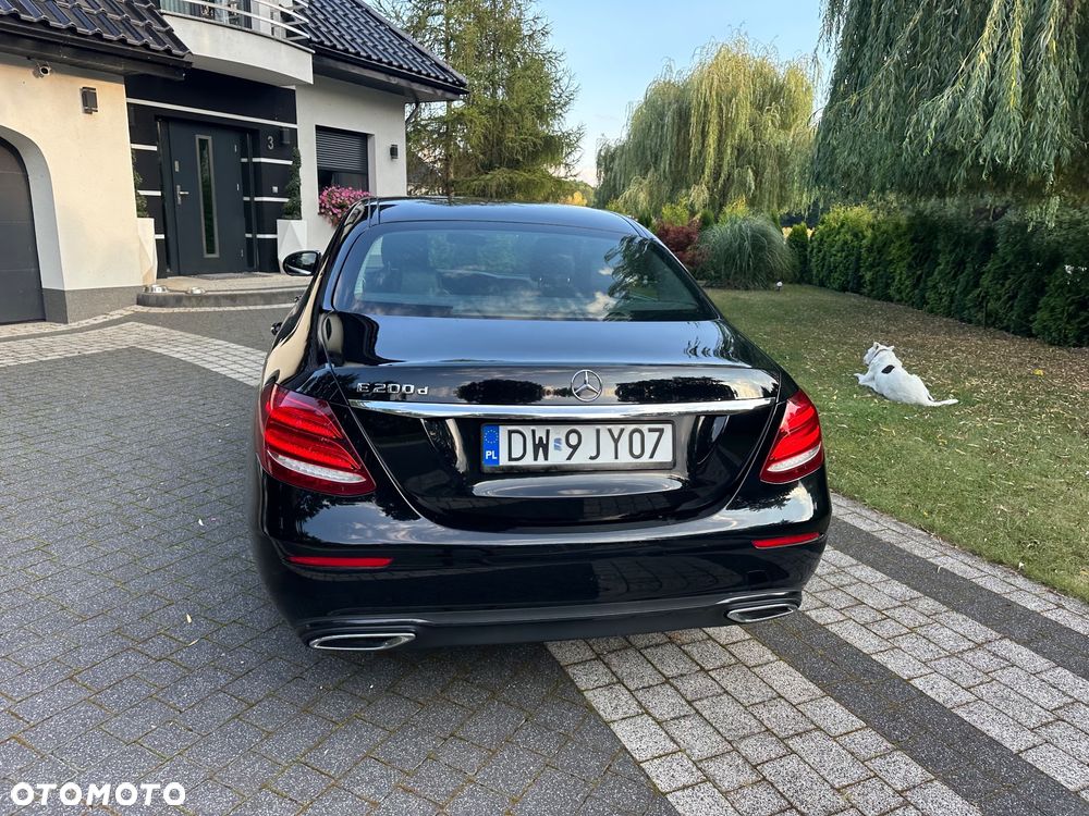 Mercedes-Benz Klasa E 200 d 9G-TRONIC - 2