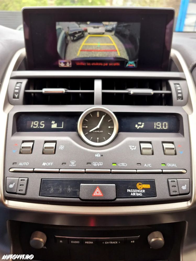 Lexus Seria NX 300h Business Edition - 3