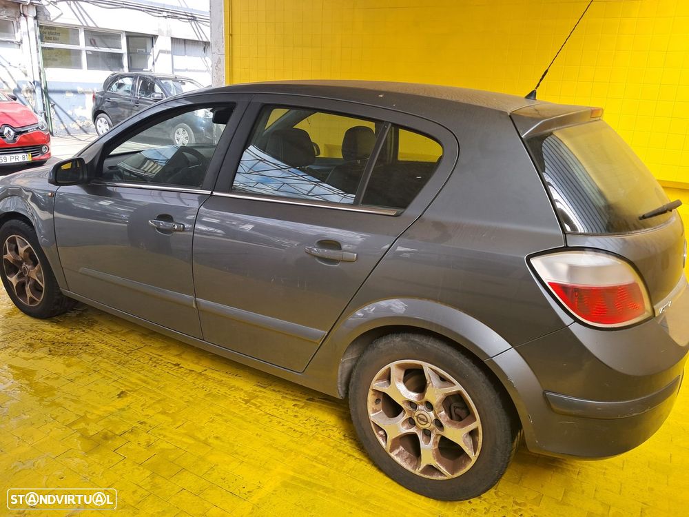 Opel Astra 1.3 CDTI Cosmo - 9
