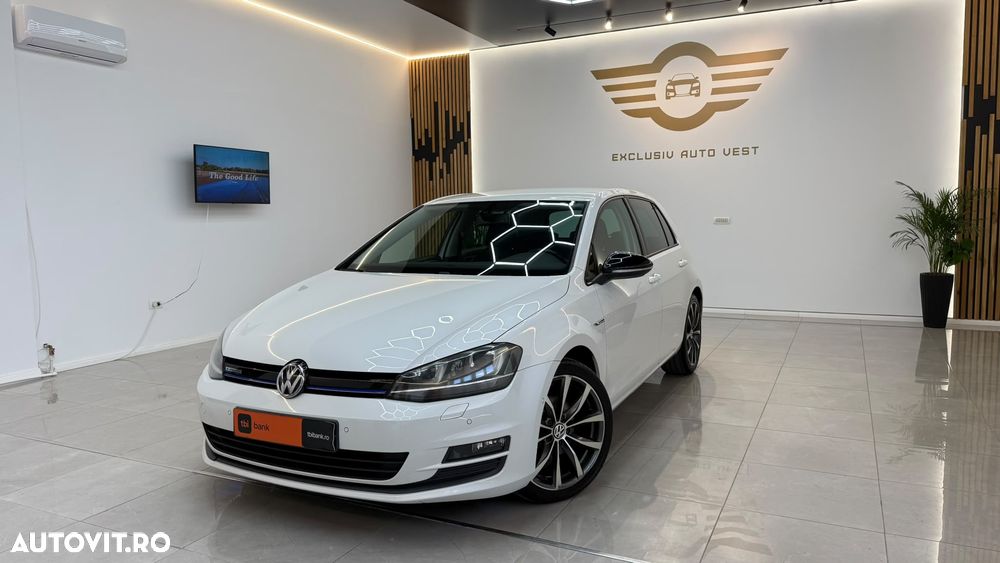 Volkswagen Golf - 3