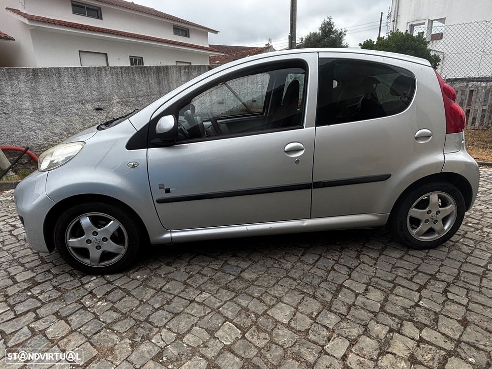 Peugeot 107 1.0 Black&Silver - 2