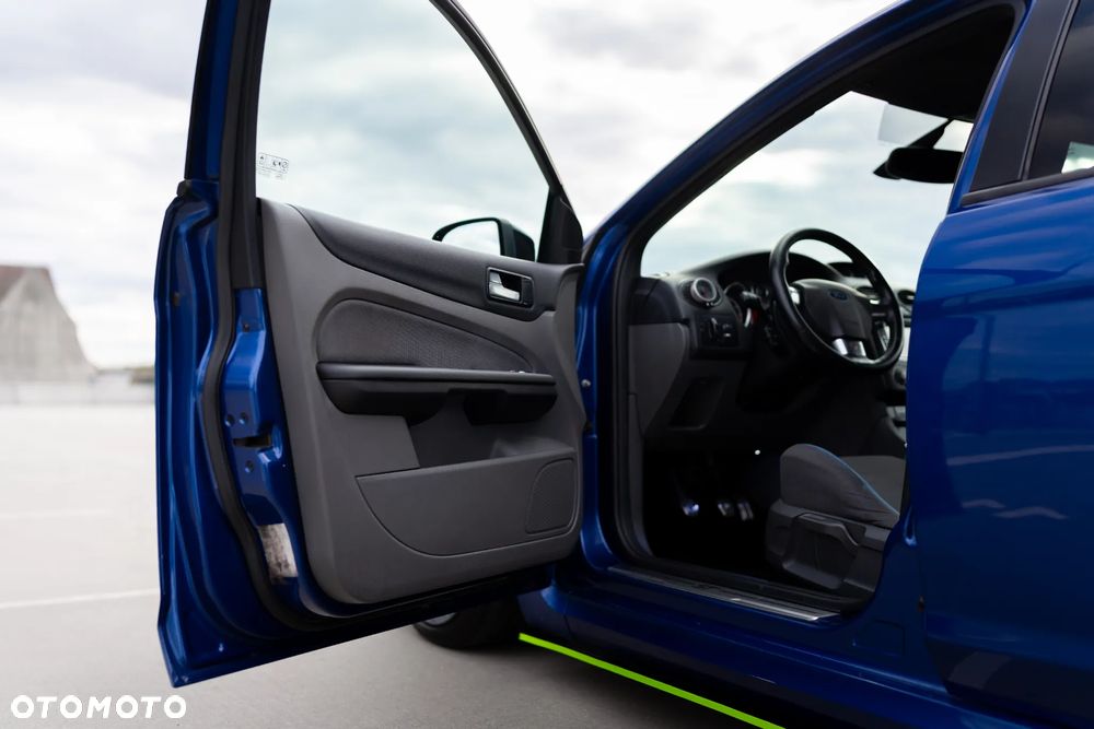 Ford Focus - 17