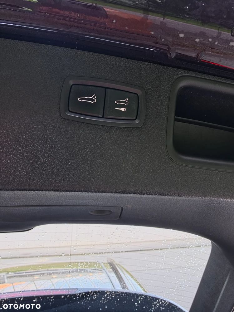 Porsche Macan - 28