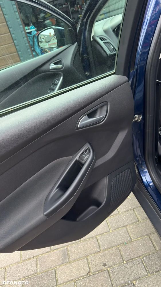 Ford Focus - 13