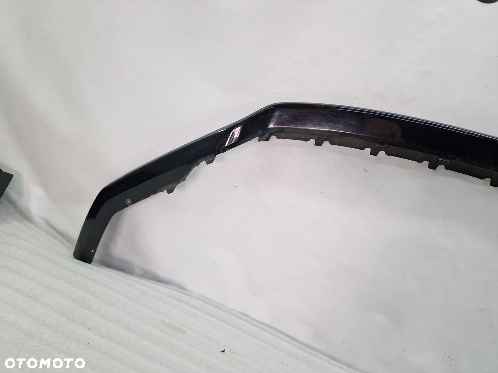 SKODA OCTAVIA IV 4 RS 19- SPOJLER / DOKŁADKA POD ZDERZAK PRZEDNI PRZÓD , NR 5E3807661A , NR AUKCJI DT782 - 18