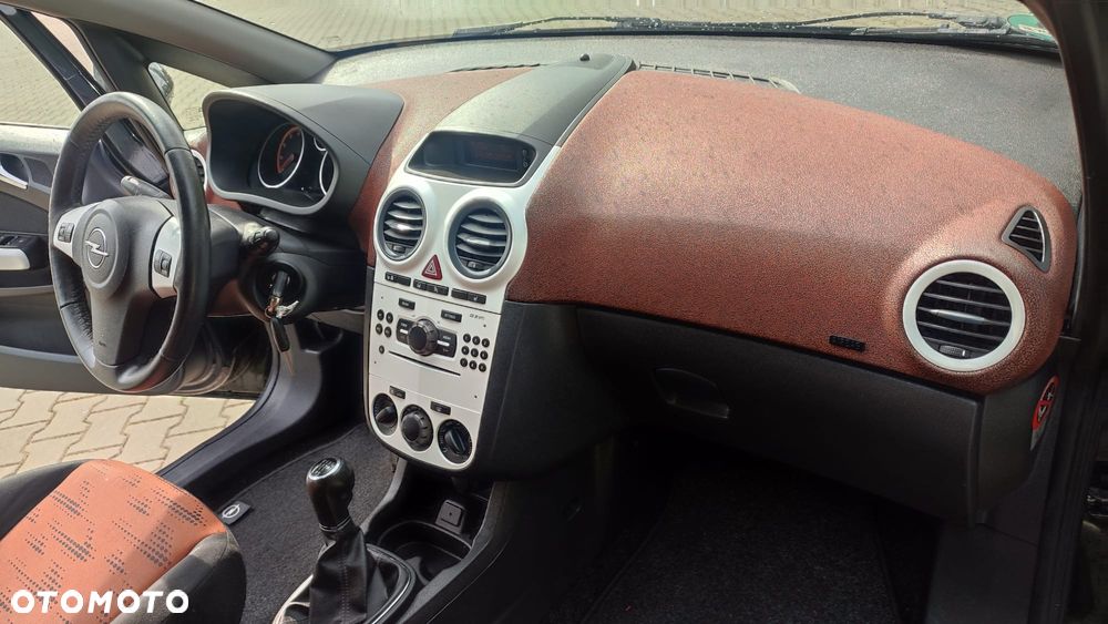 Opel Corsa 1.4 16V Energy - 16