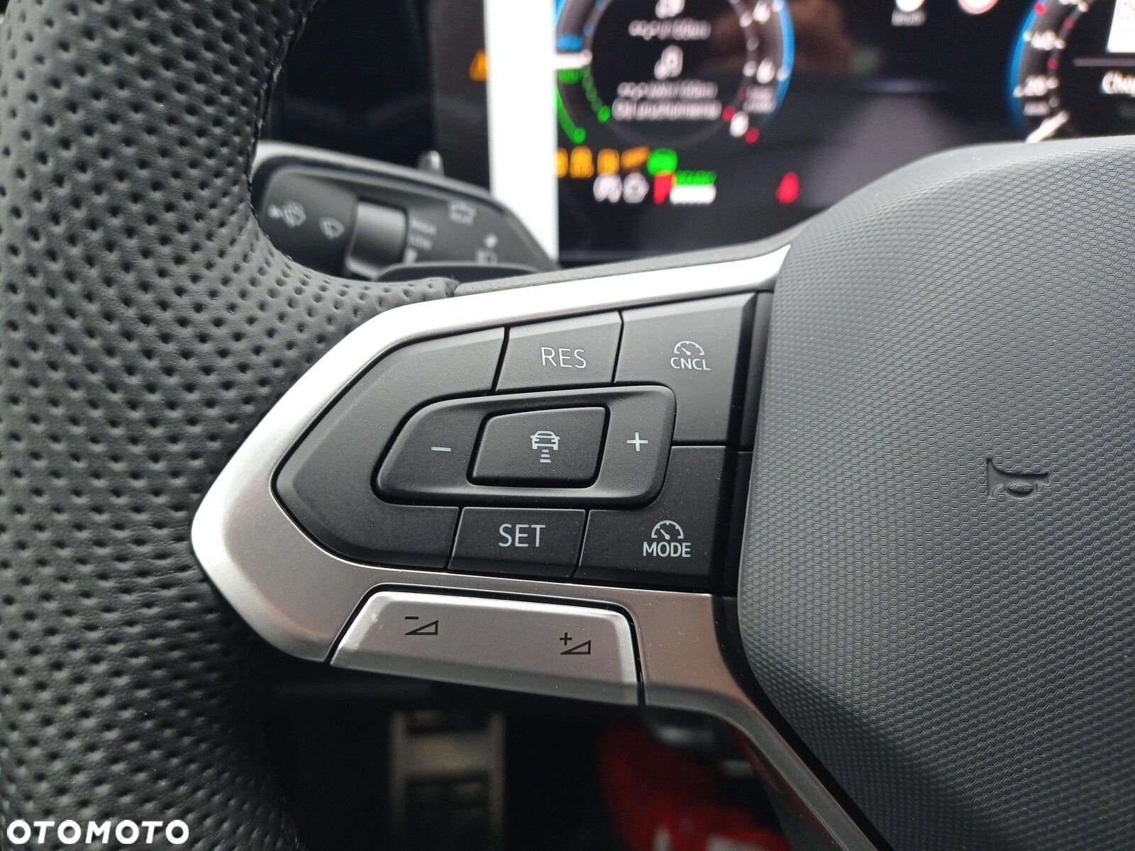 Volkswagen Tiguan 1.5 eHybrid PHEV R-Line Plus DSG - 26