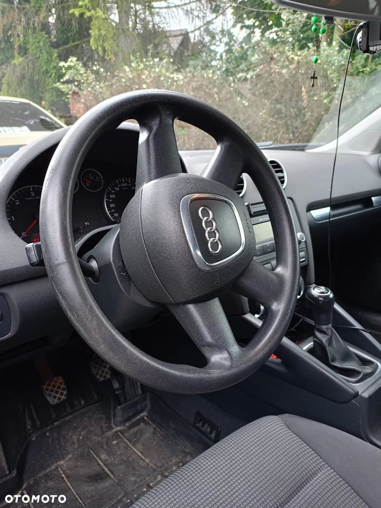 Audi A3 1.9 TDI Ambiente - 4