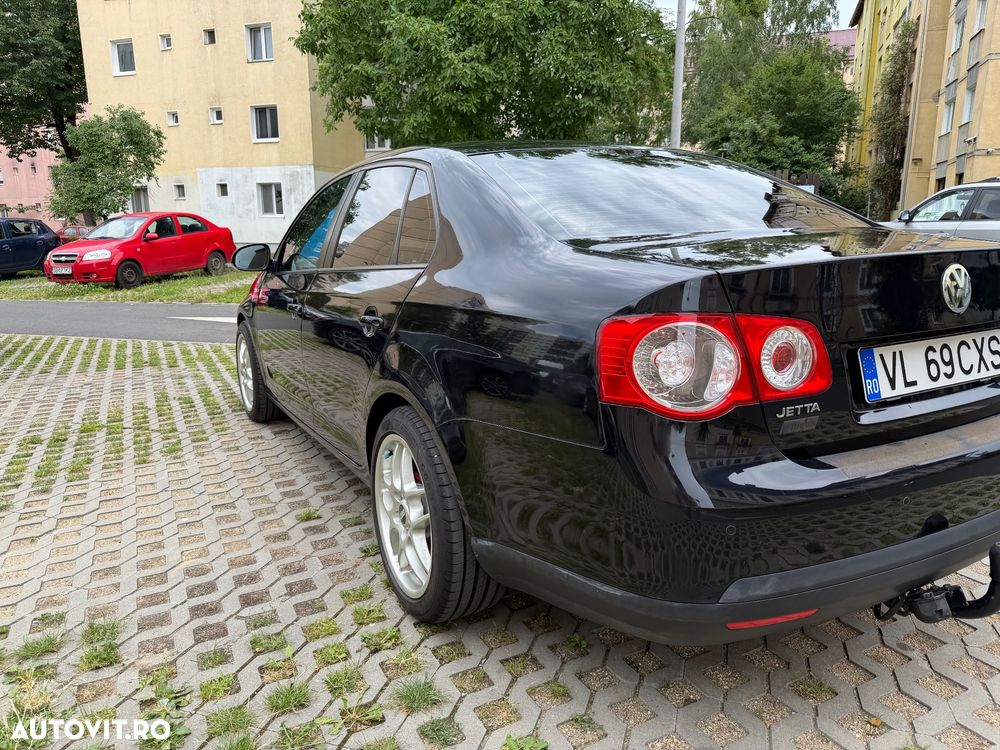 Volkswagen Jetta 1.4 TSI Trendline - 4
