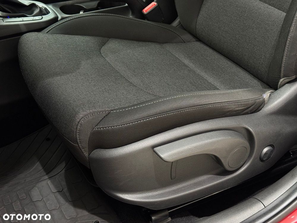 Hyundai i30 1.6 D Comfort DCT - 11