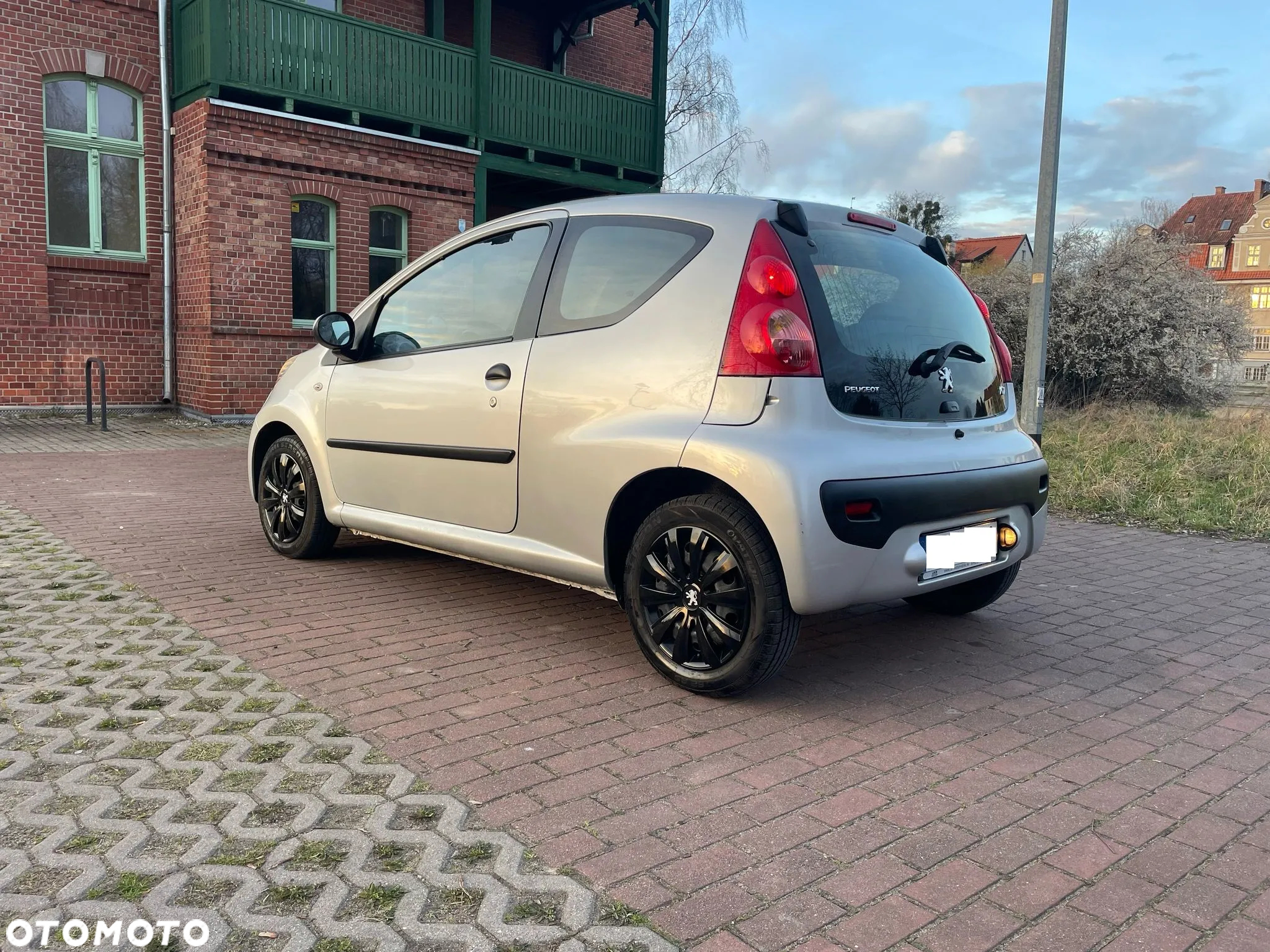 Peugeot 107 1.0 Trendy - 3