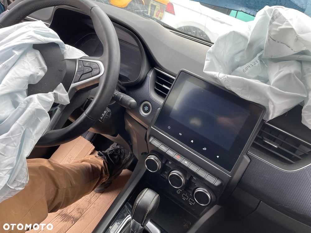 Renault Arkana 1.6 E-TECH Zen MMT - 12