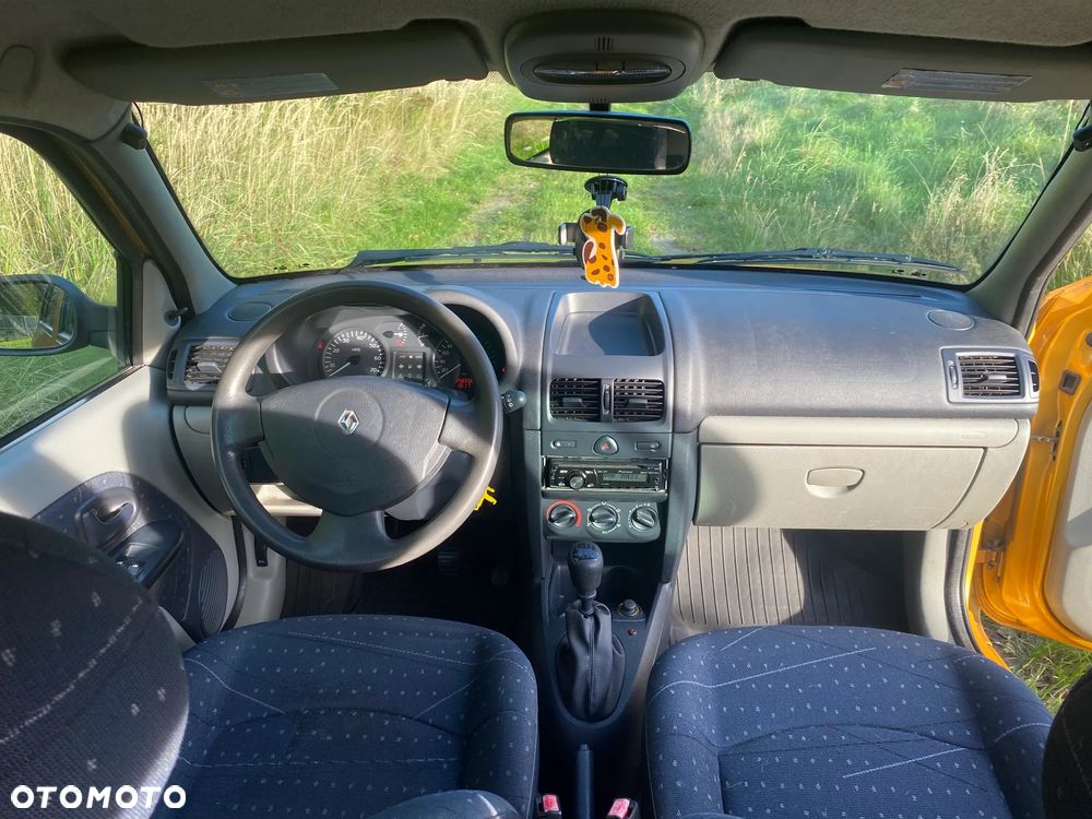 Renault Clio 1.2 16V Authentique - 19