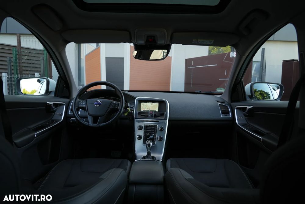 Volvo XC 60 D5 AWD Geartronic Summum - 15