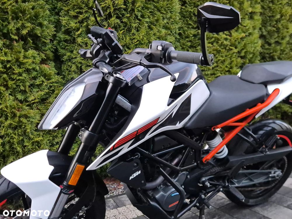 KTM Duke - 11