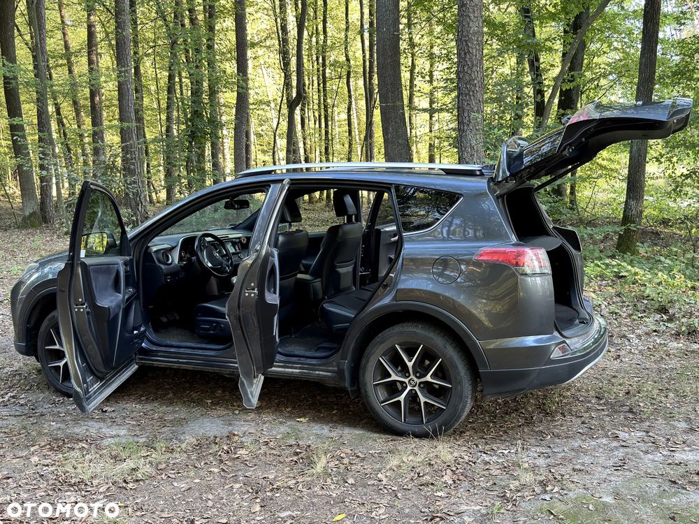 Toyota RAV4 - 9