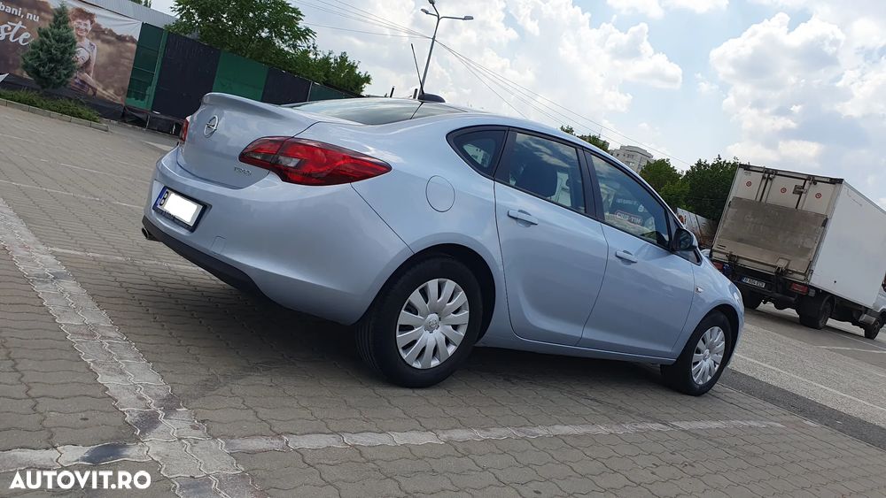 Opel Astra 1.6 TWINPORT ECOTEC Essentia - 34
