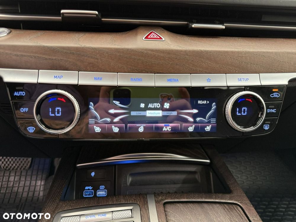 Genesis G80 - 22
