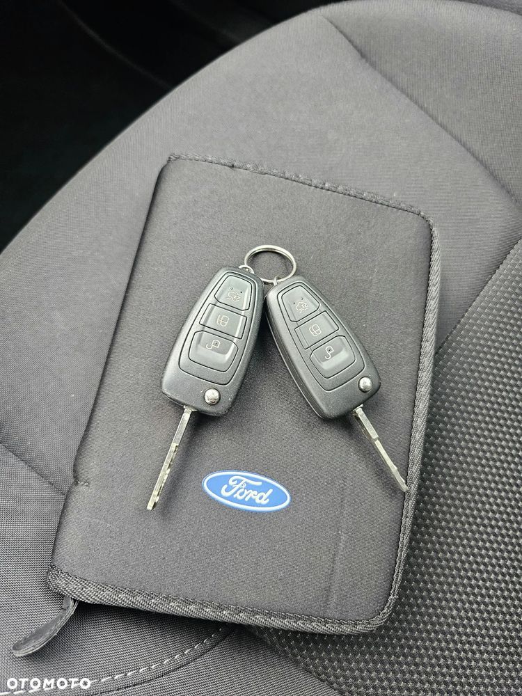 Ford Focus - 38