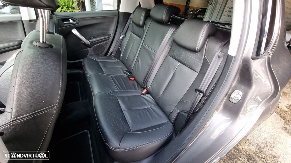 Peugeot 208 1.2 PureTech GT Line - 5