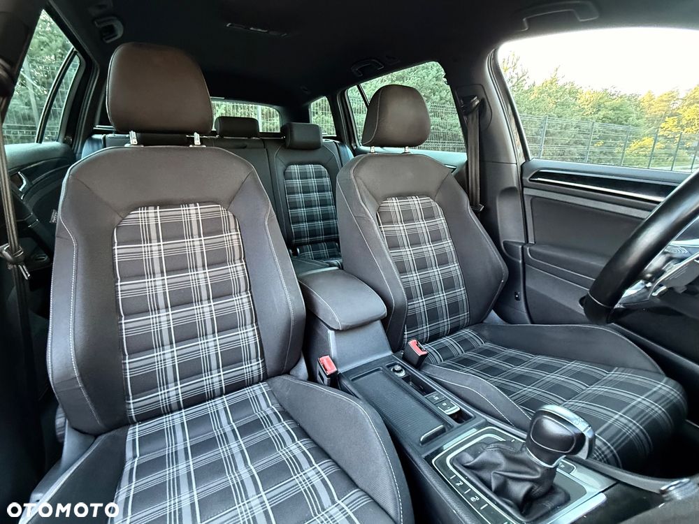 Volkswagen Golf GTD 2.0 TDI SCR DSG - 8