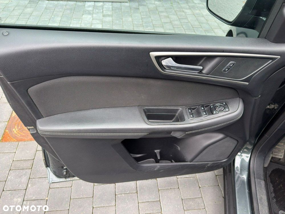 Ford Galaxy - 20