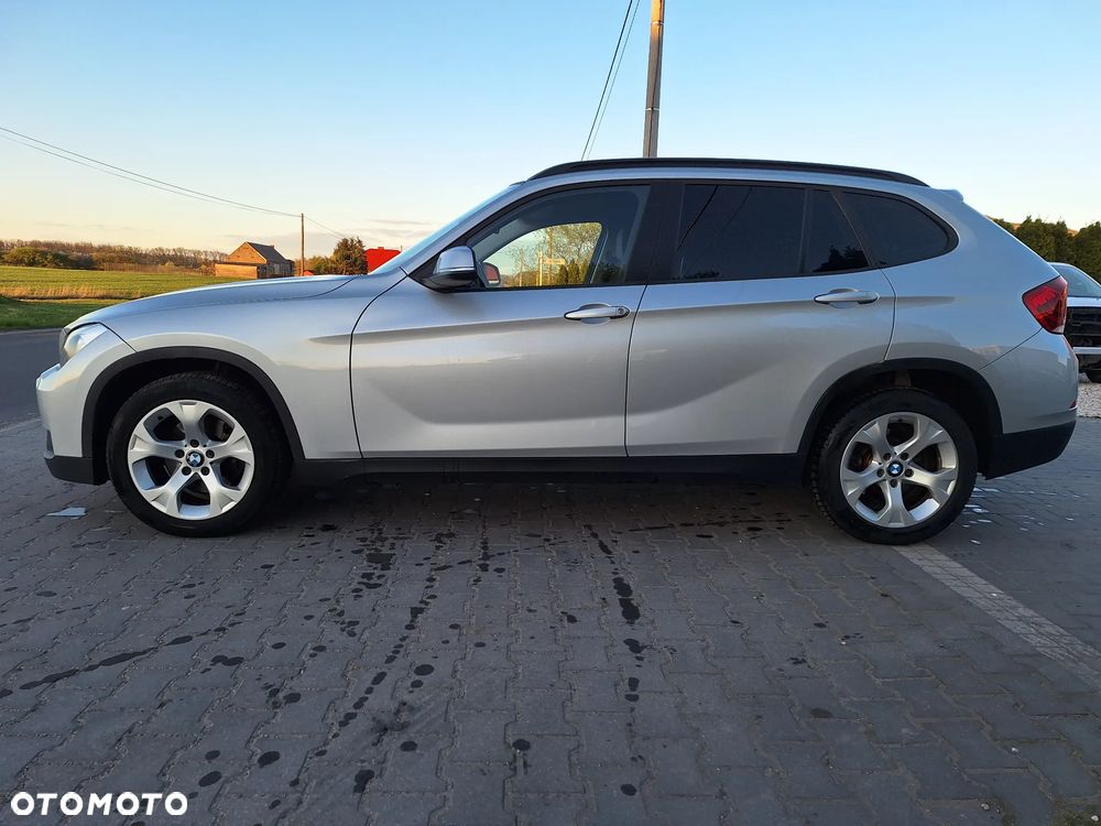BMW X1 xDrive20d xLine - 12