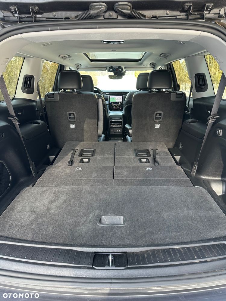 Jeep Grand Cherokee - 23