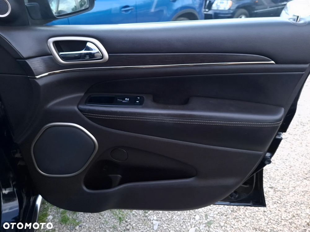 Jeep Grand Cherokee 3.0 CRD Overland Summit - 27