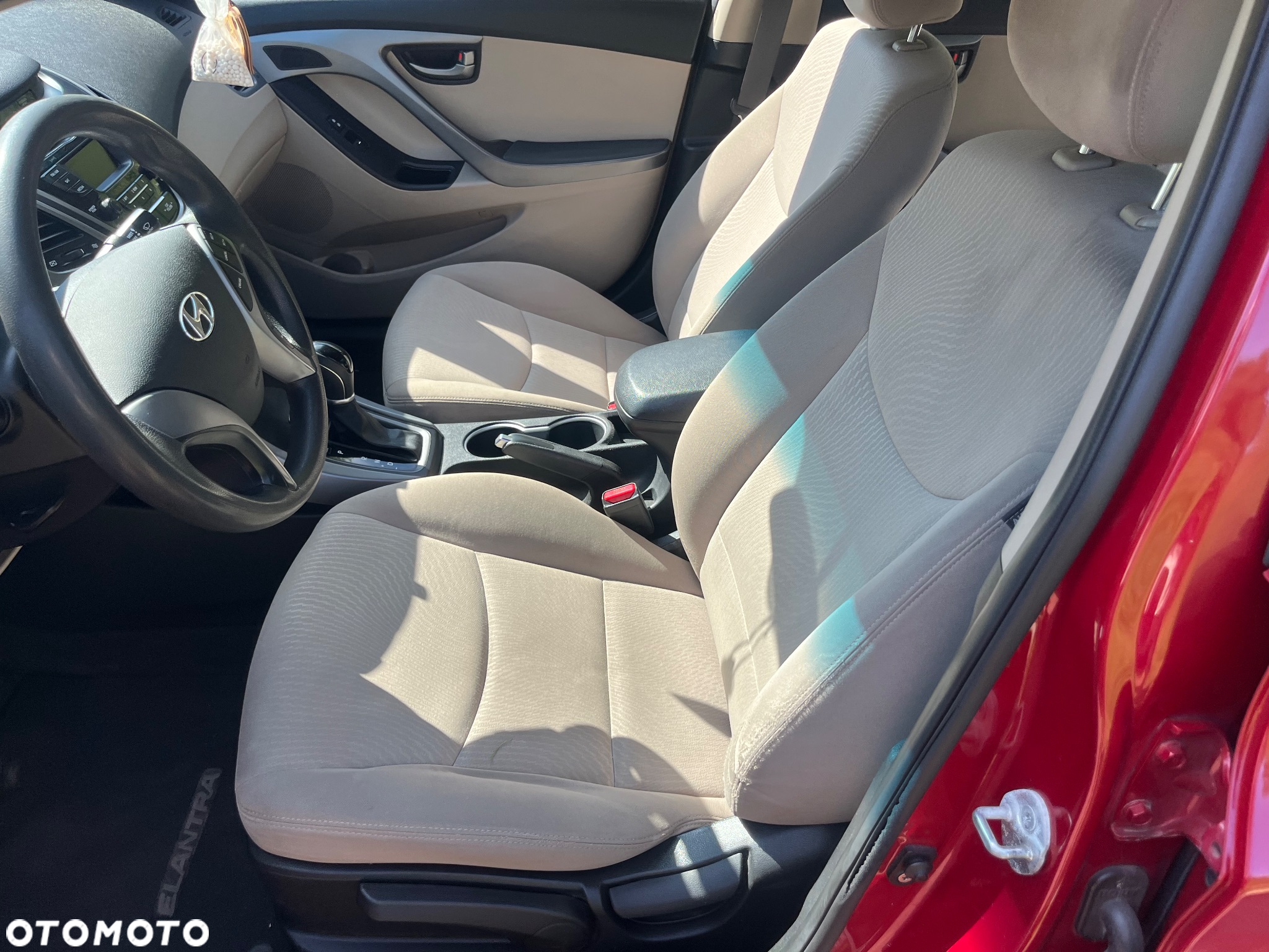 Hyundai Elantra - 21