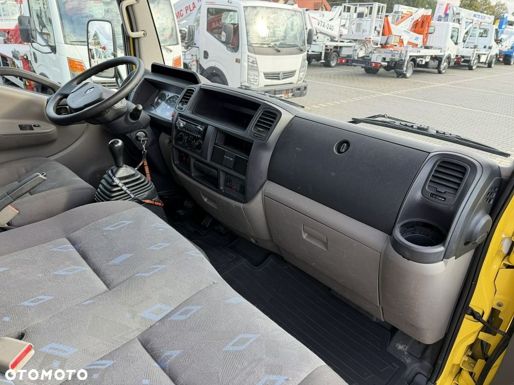 Renault Maxity - 27