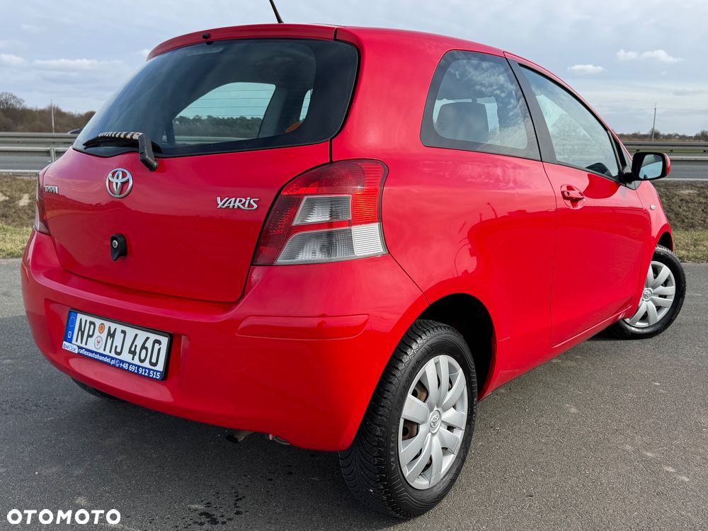 Toyota Yaris 1.0 VVT-i - 4
