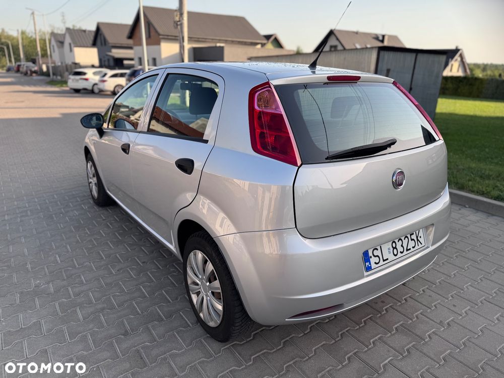 Fiat Grande Punto Actual 1.2 8V Estiva - 3