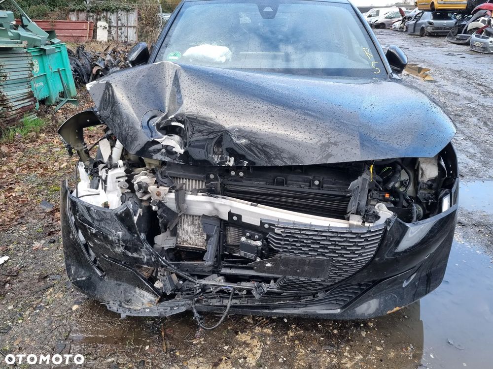 Peugeot 208 PureTech 130 EAT8 GT - 3