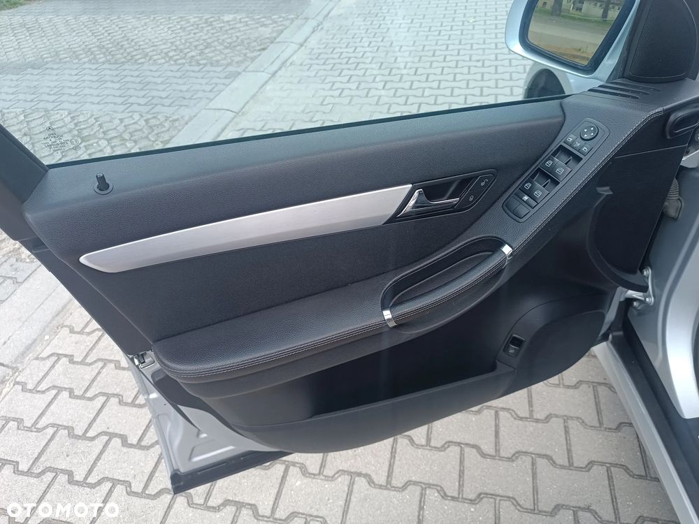 Mercedes-Benz Klasa R 500 4Matic 7G-TRONIC - 11