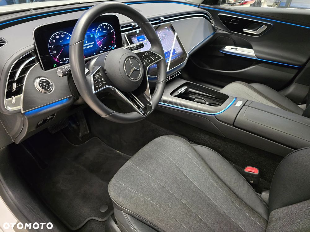 Mercedes-Benz Klasa E 200 9G-TRONIC Edition AVANTGARDE - 8