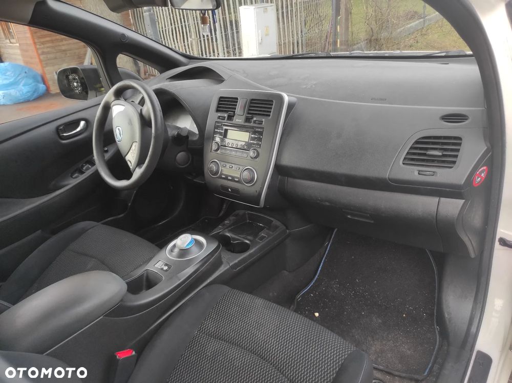 Nissan Leaf 24 kWh (ohne Batterie) Visia + - 6