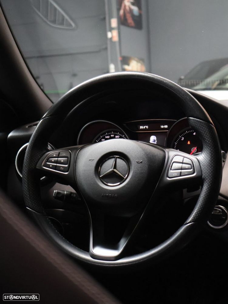 Mercedes-Benz CLA 180 d Shooting Brake Urban Aut. — fotografia 18